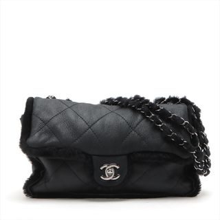 シャネル(CHANEL)のシャネル  ムートン  ブラック レディース ショルダーバッグ(ショルダーバッグ)