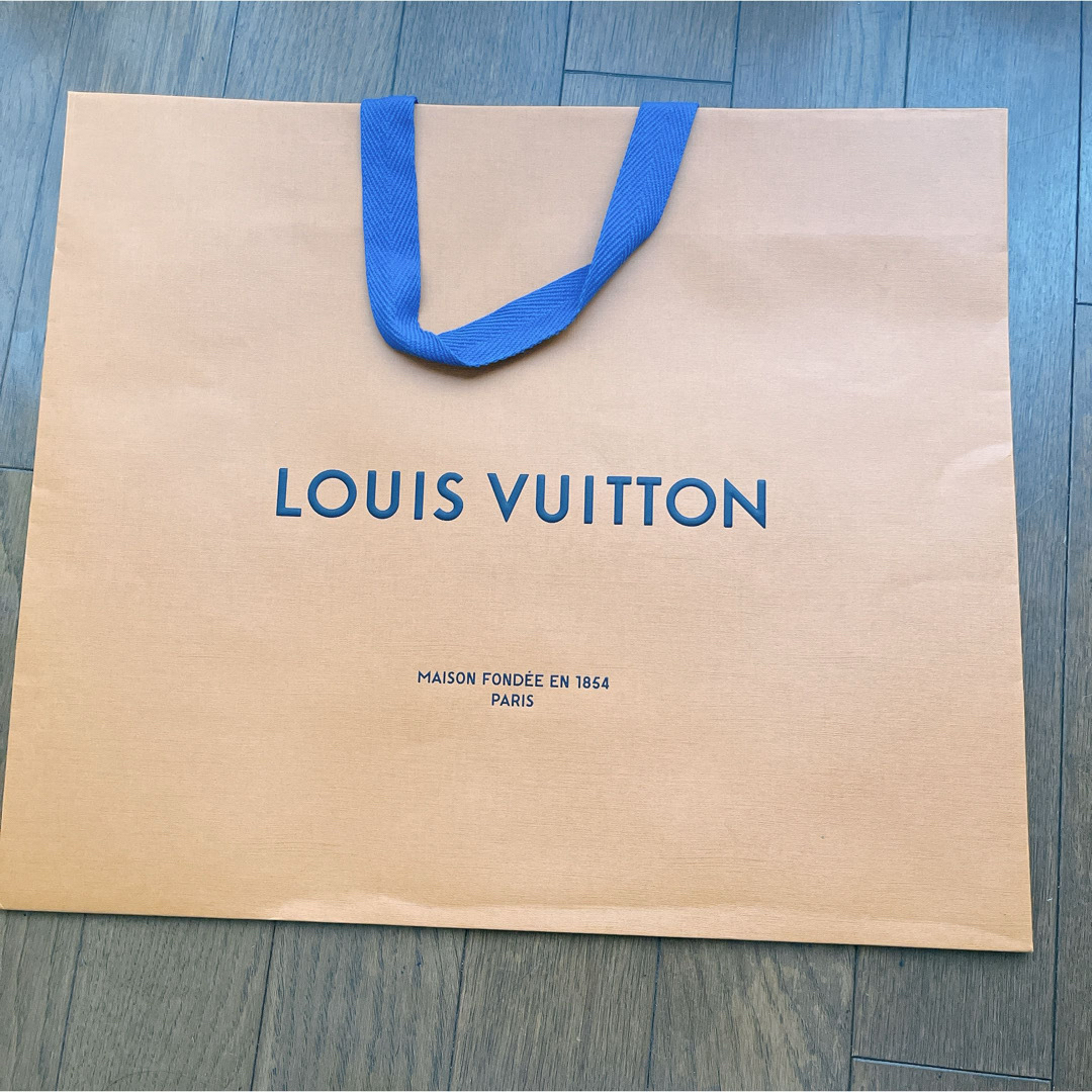 LOUIS VUITTON(ルイヴィトン)のルイヴィトン 紙袋 まとめ売り レディースのバッグ(ショップ袋)の商品写真