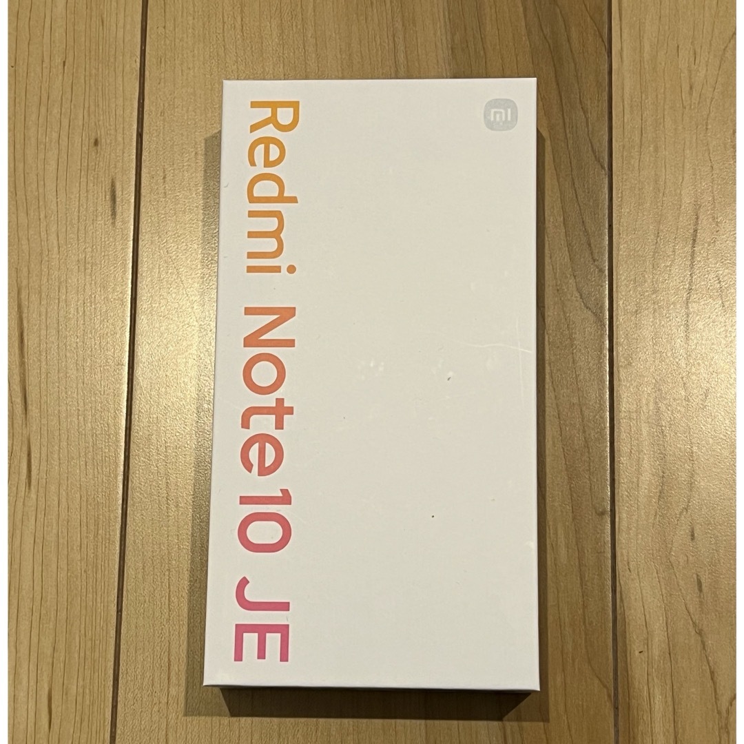 Xiaomi(シャオミ)のRedmi Note 10 JE クロームシルバー 64 au スマホ/家電/カメラのスマートフォン/携帯電話(スマートフォン本体)の商品写真