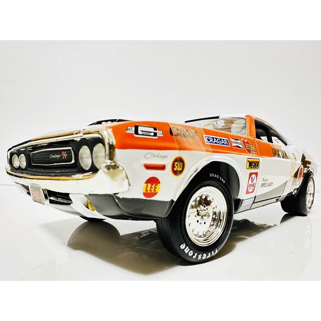 ローライダーErtl/'70 Dodgeダッジ Challengerチャレンジャー 1/18