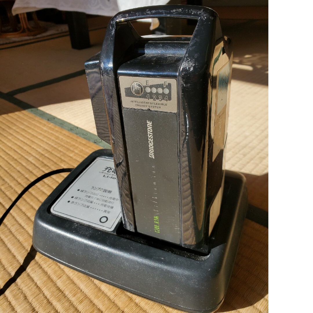 BRIDGESTONE - 電動自転車　バッテリー　充電器　ブリヂストン