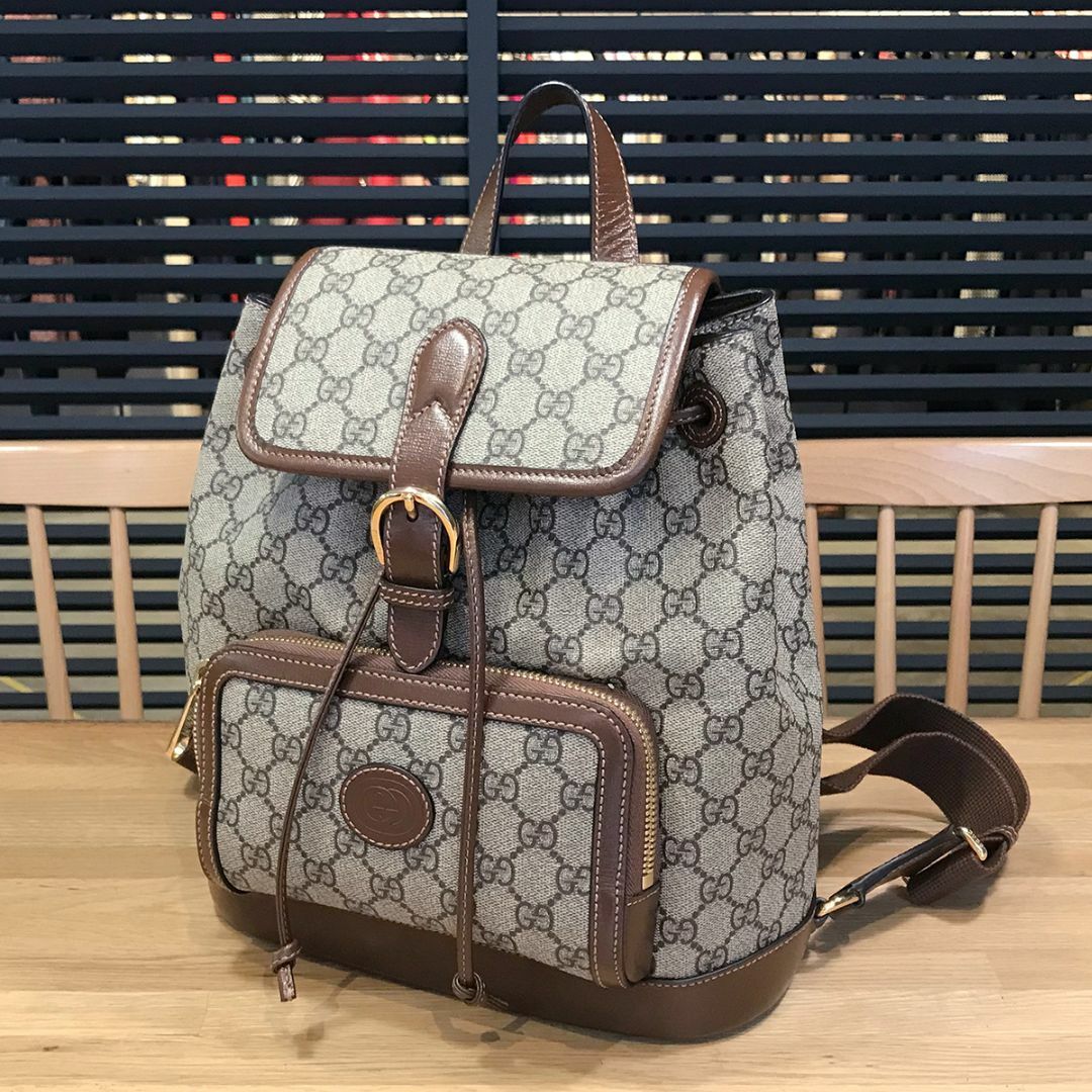 Gucci(グッチ)の新品同様 グッチ 現行 GGスプリーム インターロッキングG バックパック レディースのバッグ(リュック/バックパック)の商品写真