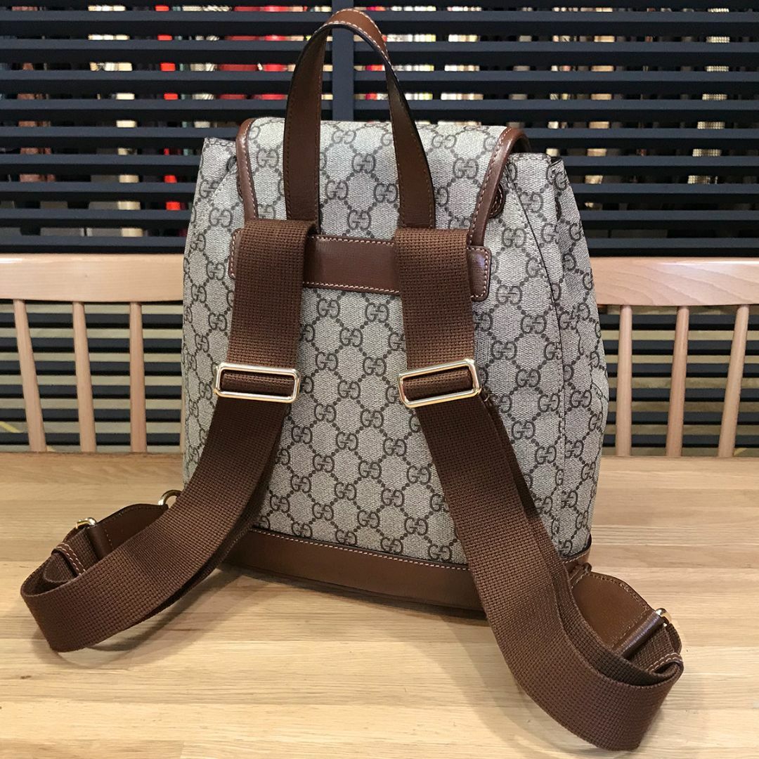 Gucci(グッチ)の新品同様 グッチ 現行 GGスプリーム インターロッキングG バックパック レディースのバッグ(リュック/バックパック)の商品写真