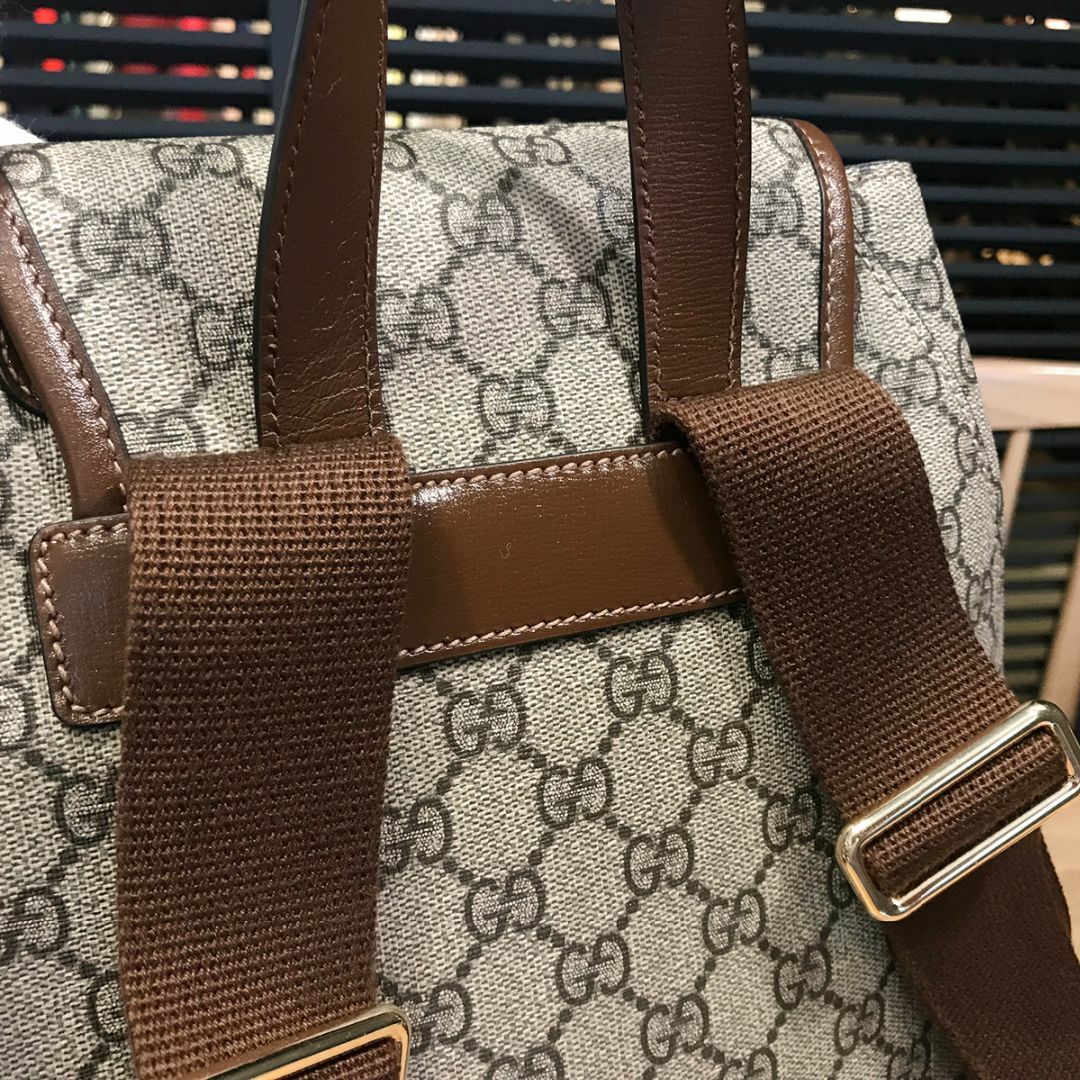 Gucci(グッチ)の新品同様 グッチ 現行 GGスプリーム インターロッキングG バックパック レディースのバッグ(リュック/バックパック)の商品写真