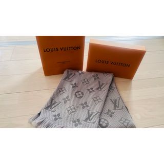 ルイヴィトン(LOUIS VUITTON)のLOUIS VUITTON  エシャルプ ロゴマニア  マフラー  グリペルル(マフラー/ストール)