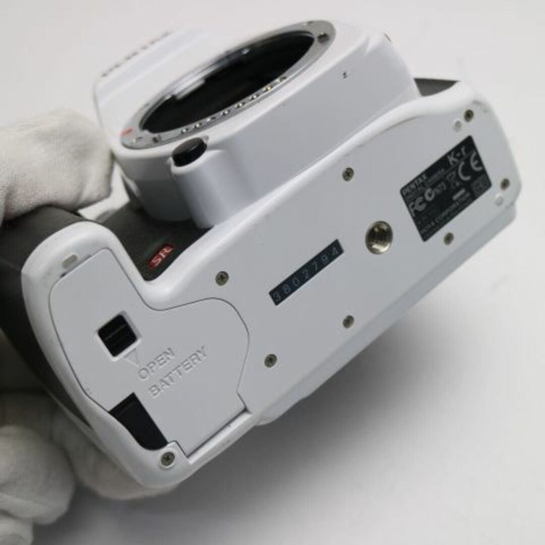 PENTAX(ペンタックス)のPENTAX K-r ホワイト×ブラック  M888 スマホ/家電/カメラのカメラ(デジタル一眼)の商品写真