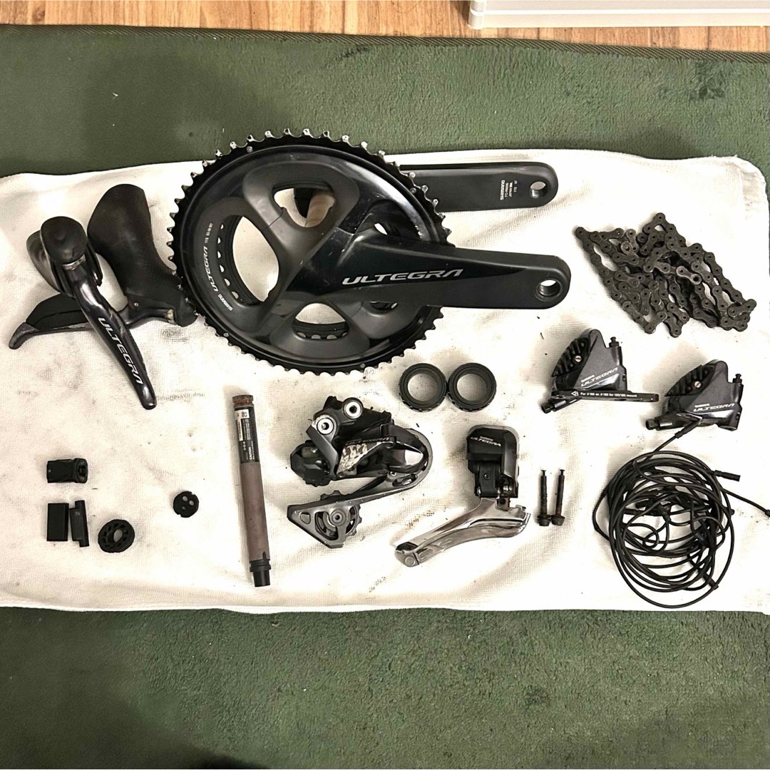 ULTEGRA ディスク Di2 グループセット R8070 ULTEGRA ディスク Di2 グループセット R8070