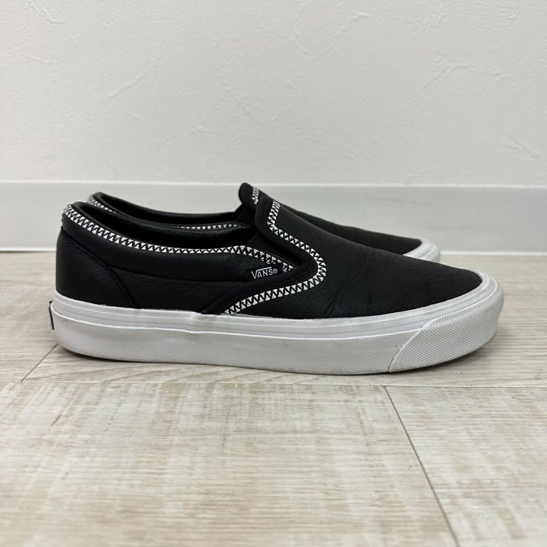 VANS(ヴァンズ)のVANS  x ホワイトマウンテニアリング クラシック スリッポン 26cm メンズの靴/シューズ(スリッポン/モカシン)の商品写真