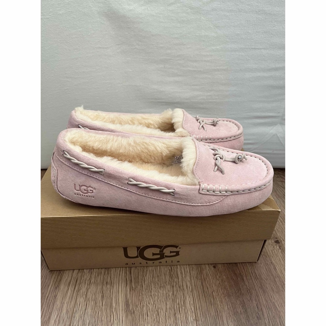 UGG(アグ)のアグ　UGG モコモコ　モカシン　イングリッシュ プリムローズ　25cm レディースの靴/シューズ(スリッポン/モカシン)の商品写真