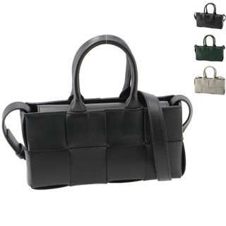 ボッテガヴェネタ(Bottega Veneta)のボッテガ ヴェネタ BOTTEGA VENETA トートバッグ ミニ イーストウエスト East-West ARCO アルコトート ショルダーバッグ ミニバッグ 2024年春夏新作 776778 VCQC2 (ハンドバッグ)