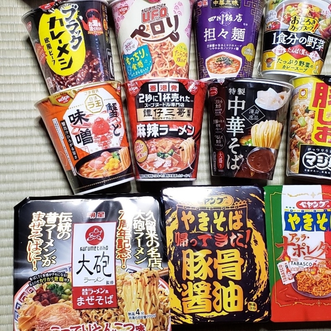 とら9様専用　カップ麺　詰め合わせ 食品/飲料/酒の加工食品(インスタント食品)の商品写真