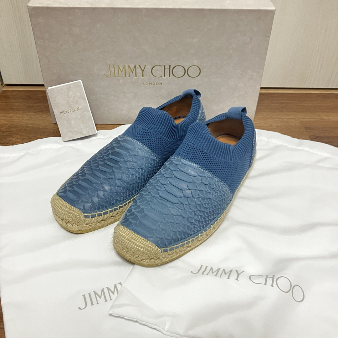 JIMMY CHOO(ジミーチュウ)の美品　ジミーチュウ　スリッポン　ブルー　スネークスリッポン　パイソン　青　25 メンズの靴/シューズ(スリッポン/モカシン)の商品写真