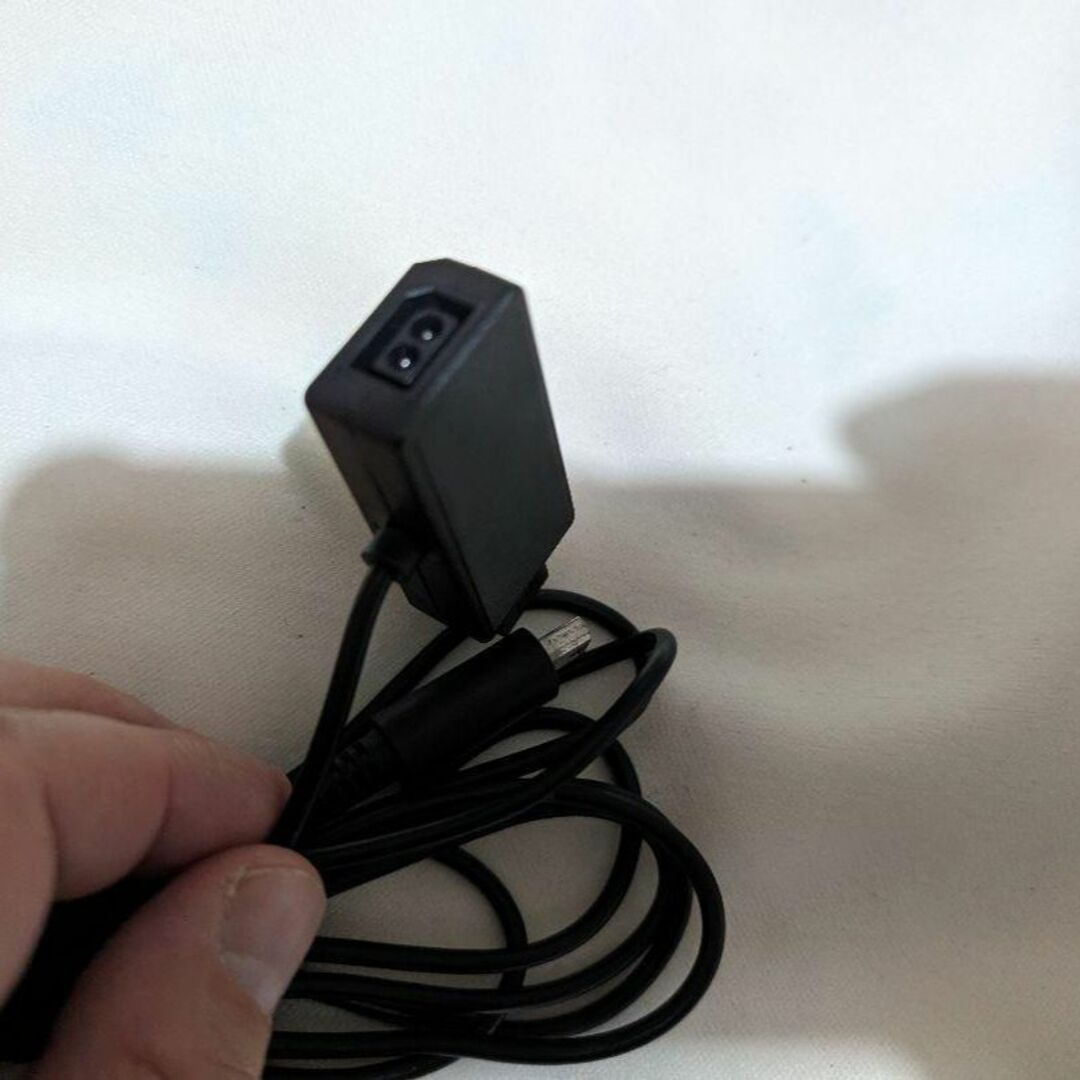 Wii U(ウィーユー)のWiiU Game Pad用充電ケーブル『USBもACもいりま線U』黒　訳あり エンタメ/ホビーのゲームソフト/ゲーム機本体(その他)の商品写真