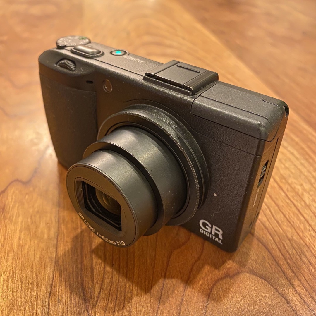 RICOH(リコー)の【美品】RICOH GR DIGITAL3 コンパクトデジタルカメラ スマホ/家電/カメラのカメラ(コンパクトデジタルカメラ)の商品写真