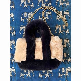 アパルトモンドゥーズィエムクラス(L'Appartement DEUXIEME CLASSE)のGOOD GRIEF! FAUX FUR TOTE BAG SMALL  (トートバッグ)