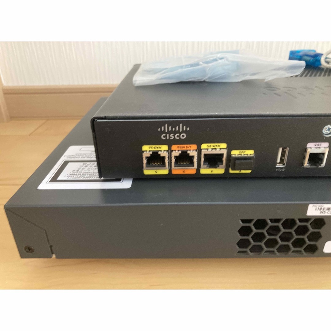【CCNA、CCNP】2台Cisco891FJ、Catalyst2960X 【CCNA、CCNP】2台Cisco891FJ、Catalyst2960X