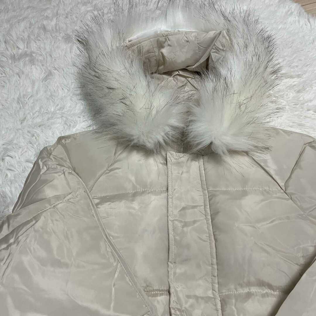 XLサイズ レディース ファーフード ダウン ジャケット ホワイト P493 レディースのジャケット/アウター(ダウンジャケット)の商品写真