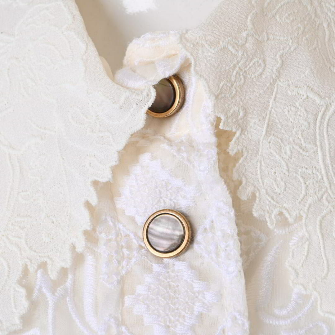 Chloe - Chloe フランス製 レース 刺繍 シャツの通販 by CYCLE Chloe - Chloe フランス製 レース 刺繍 シャツの通販 by CYCLE