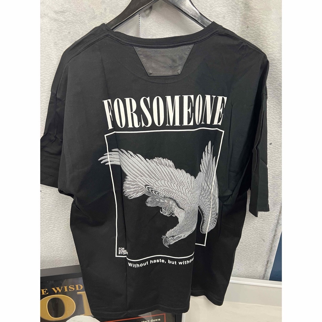 FORSOMEONE 半袖 Tシャツ 黒 ロゴ 古着 レア ヴィンテージ レザー メンズのトップス(Tシャツ/カットソー(半袖/袖なし))の商品写真