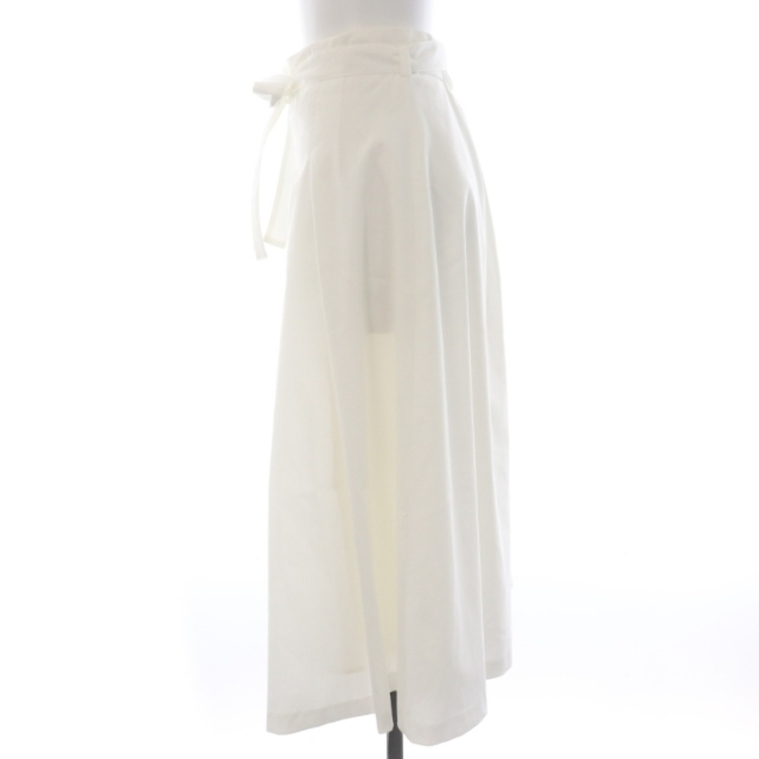 ANAYI(アナイ)のアナイ フレアスカート ロング タック バックファスナー 麻 リネン混 白 レディースのスカート(ロングスカート)の商品写真