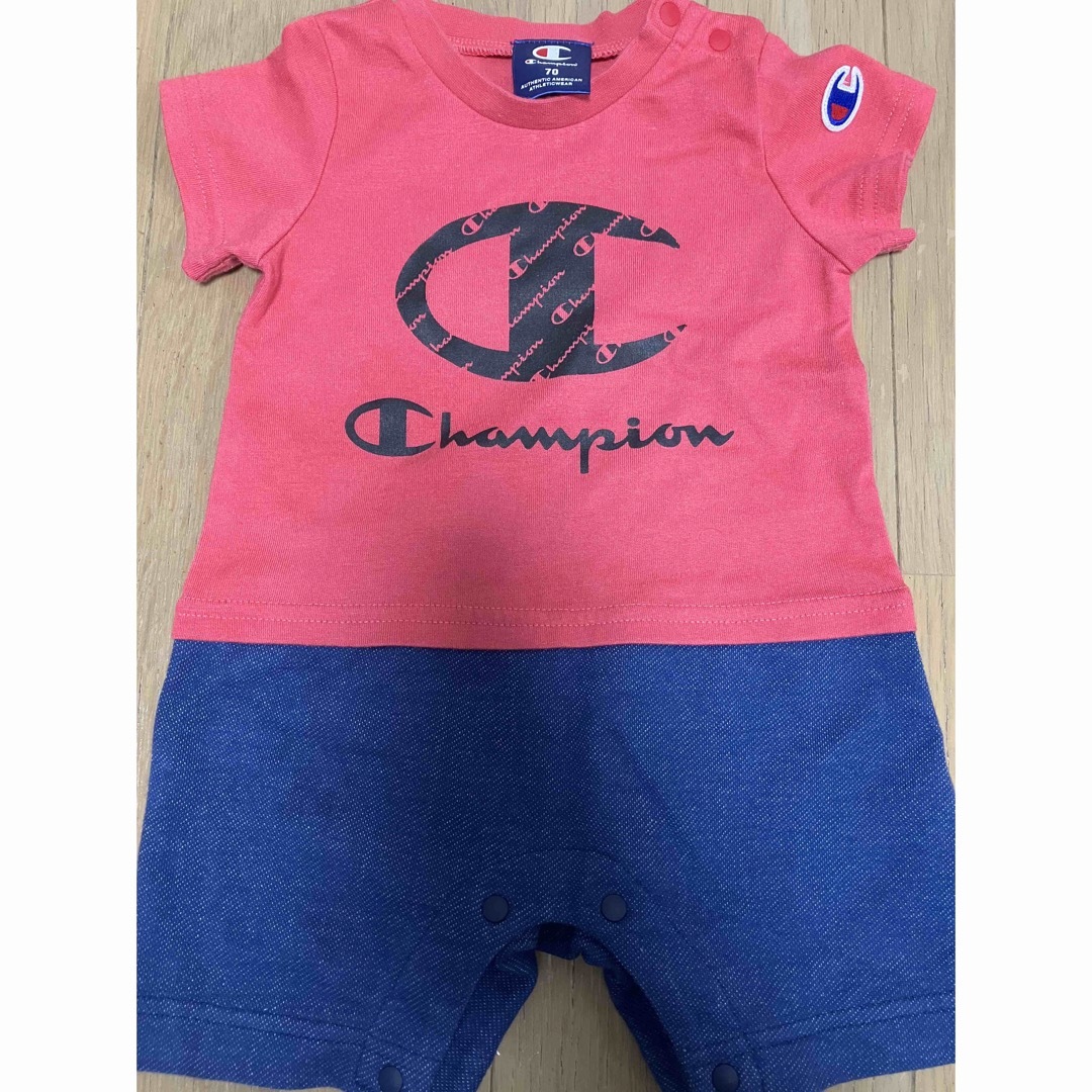 Champion(チャンピオン)の半袖ロンパース　3点セット　70.80cm キッズ/ベビー/マタニティのベビー服(~85cm)(ロンパース)の商品写真