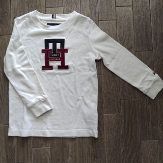 トミーヒルフィガー(TOMMY HILFIGER)のトミーヒルフィガー 長袖 カットソー 100(Tシャツ/カットソー)