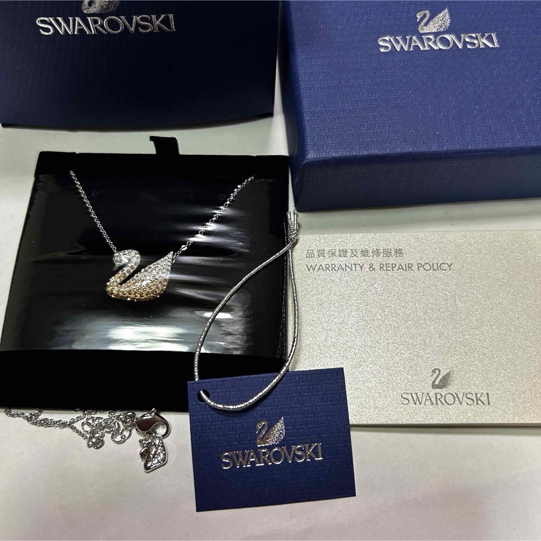 レディース新品SWAROVSKI スワロフスキー ペンダントネックレス