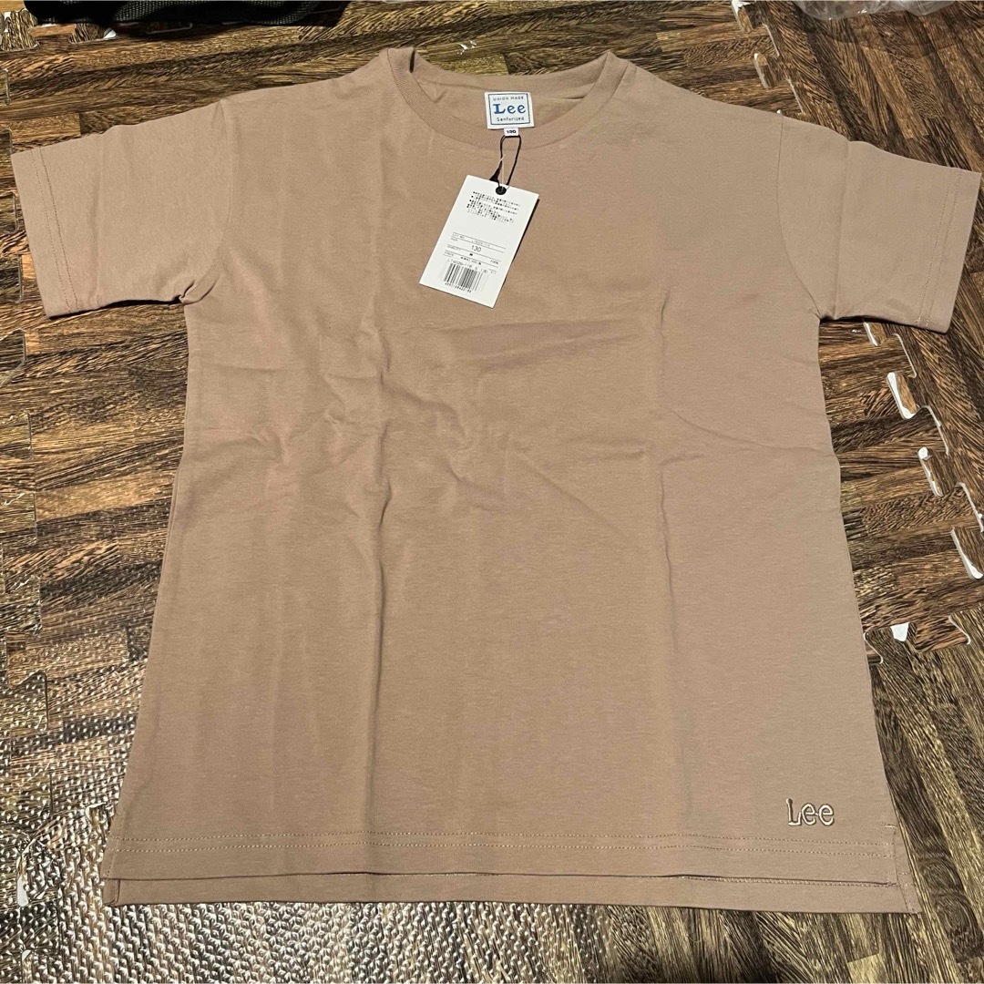 Lee(リー)のbaiya 130 LEE リー　無地　ベージュ　Tシャツ　半袖　新品　キッズ キッズ/ベビー/マタニティのキッズ服男の子用(90cm~)(Tシャツ/カットソー)の商品写真