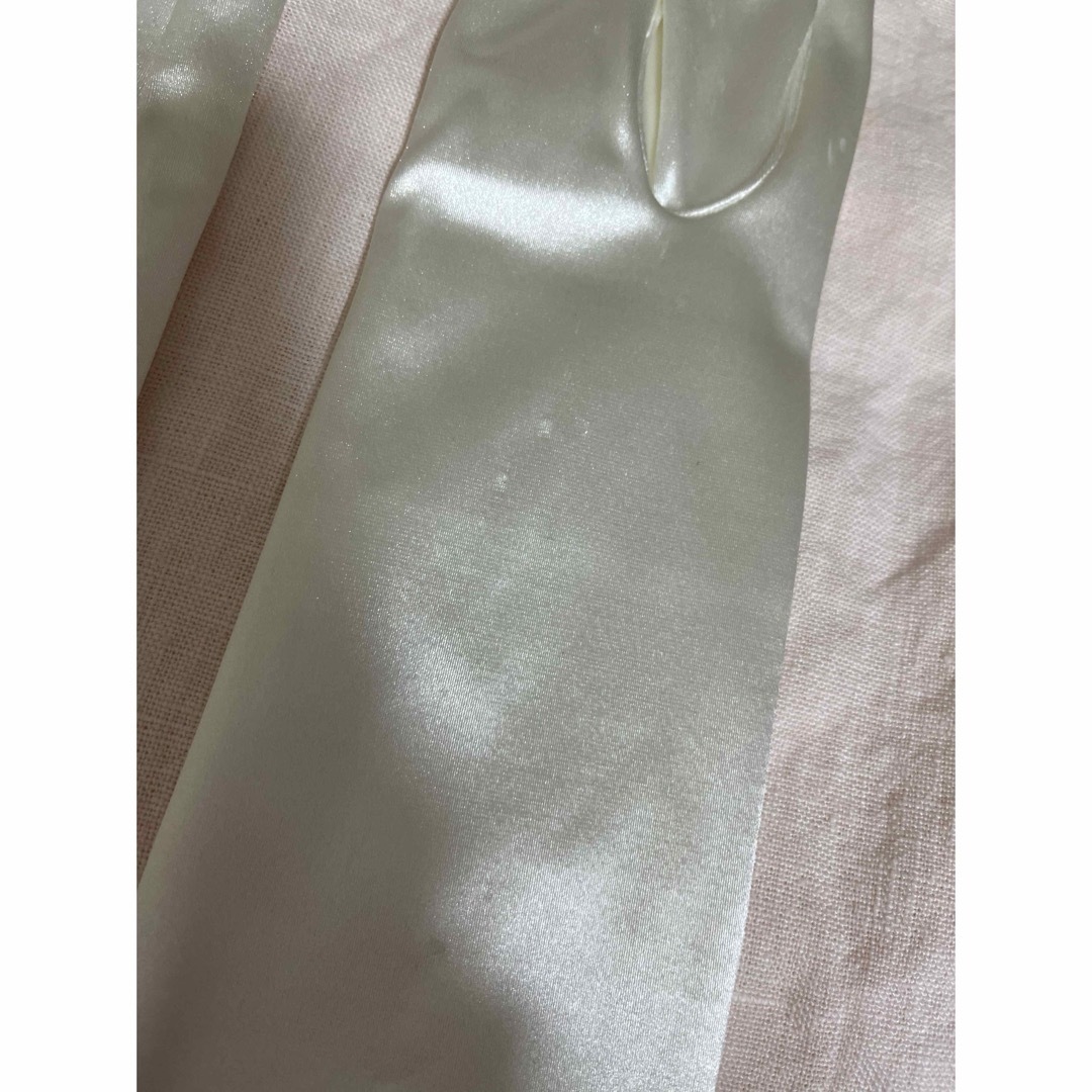 ウェディング　グローブ　ミディアム レディースのフォーマル/ドレス(ウェディングドレス)の商品写真