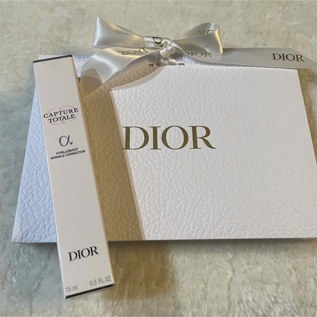 Dior(ディオール)のdior （新品未開封）カプチュールトータル ヒアルショット 美容液　15ml  コスメ/美容のスキンケア/基礎化粧品(美容液)の商品写真