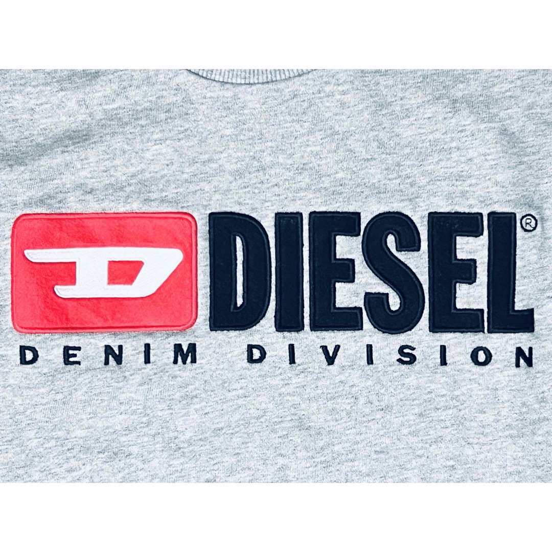 DIESEL(ディーゼル)のDIESEL  新品未使用　Lサイズ　スウェット　ビッグサイズ　長袖　ディーゼル メンズのトップス(スウェット)の商品写真