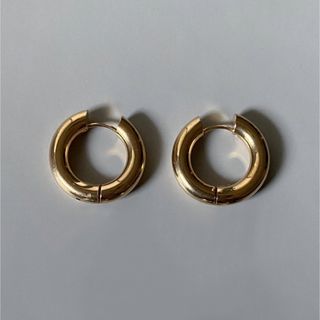 アメリヴィンテージ(Ameri VINTAGE)のOne touch volume hoop gold pierce No.770(ピアス)