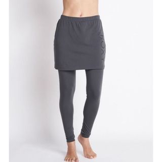 ロキシー(Roxy)の【新品未使用】ROXY スカート レギンス　グレー ※新品未使用品(レギンス/スパッツ)