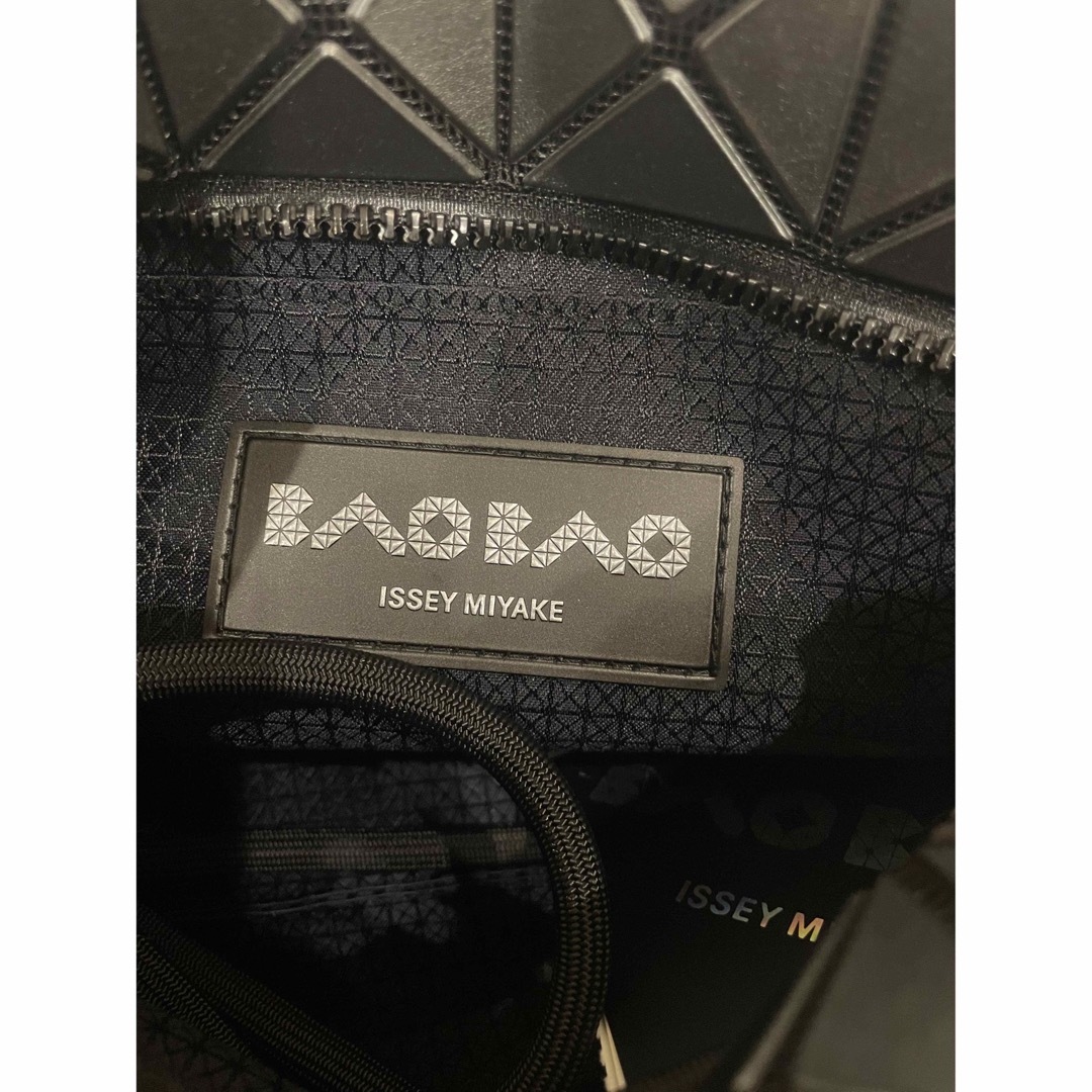 BaoBaoIsseyMiyake(バオバオイッセイミヤケ)のBAO BAO ISSEY MIYAKE  LOOP METALLIC レディースのバッグ(ショルダーバッグ)の商品写真