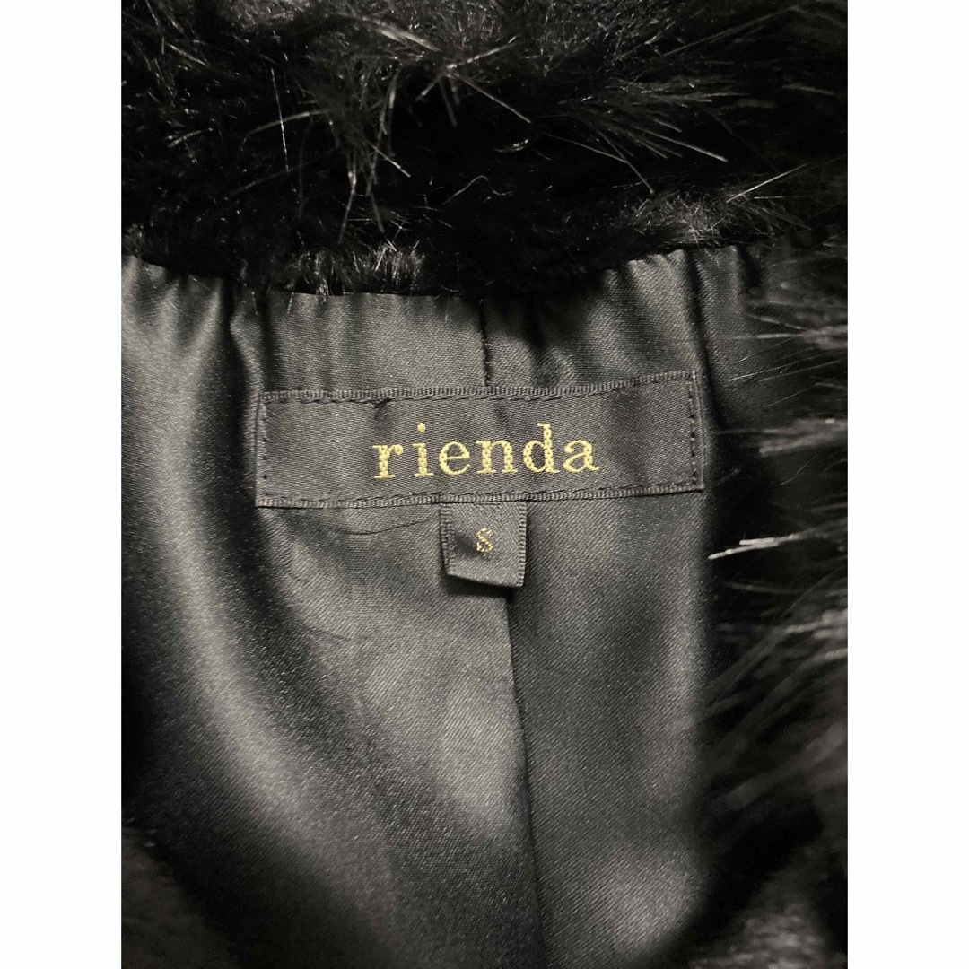 rienda(リエンダ)のrienda エコファー　コート レディースのジャケット/アウター(毛皮/ファーコート)の商品写真