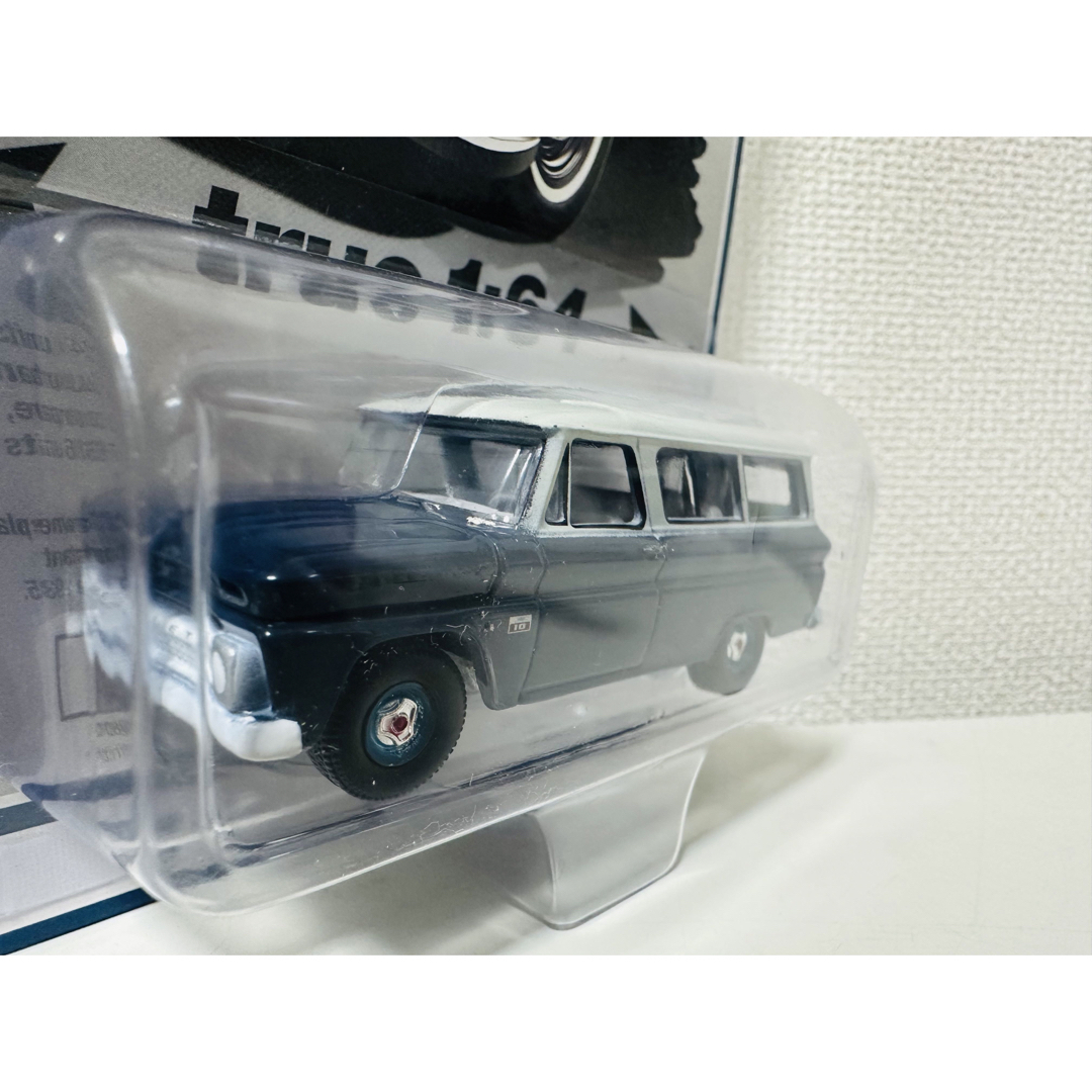 Chevrolet(シボレー)のAW/'66 Chevyシボレー Suburbanサバーバン 1/64 絶版 エンタメ/ホビーのおもちゃ/ぬいぐるみ(ミニカー)の商品写真