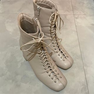 スライ(SLY)のLACE UP SQUARE TOE BOOTS(ブーツ)