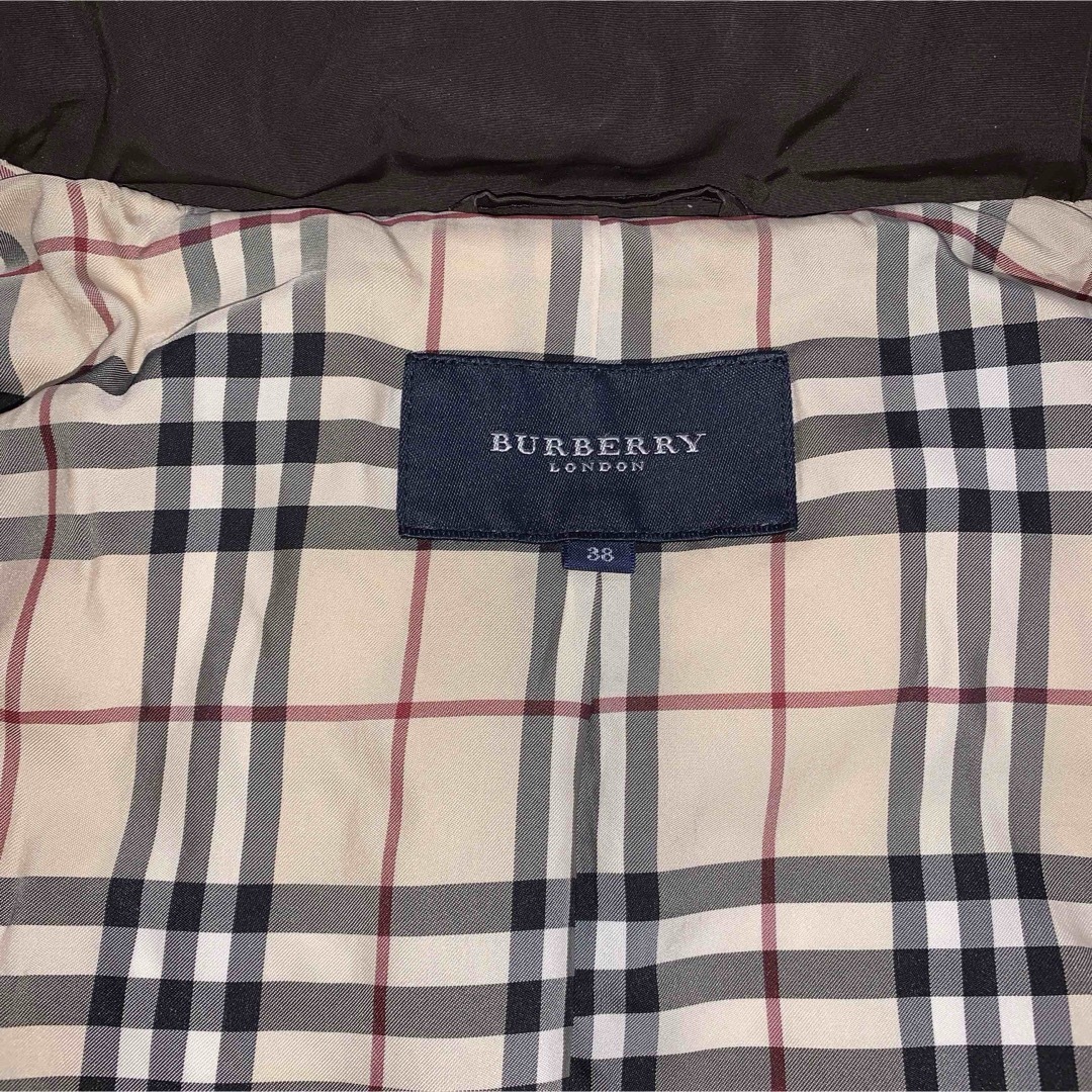 BURBERRY(バーバリー)のバーバリーロンドン ダウンジャケット ノバチェック ラクーンファー レディースのジャケット/アウター(ダウンジャケット)の商品写真