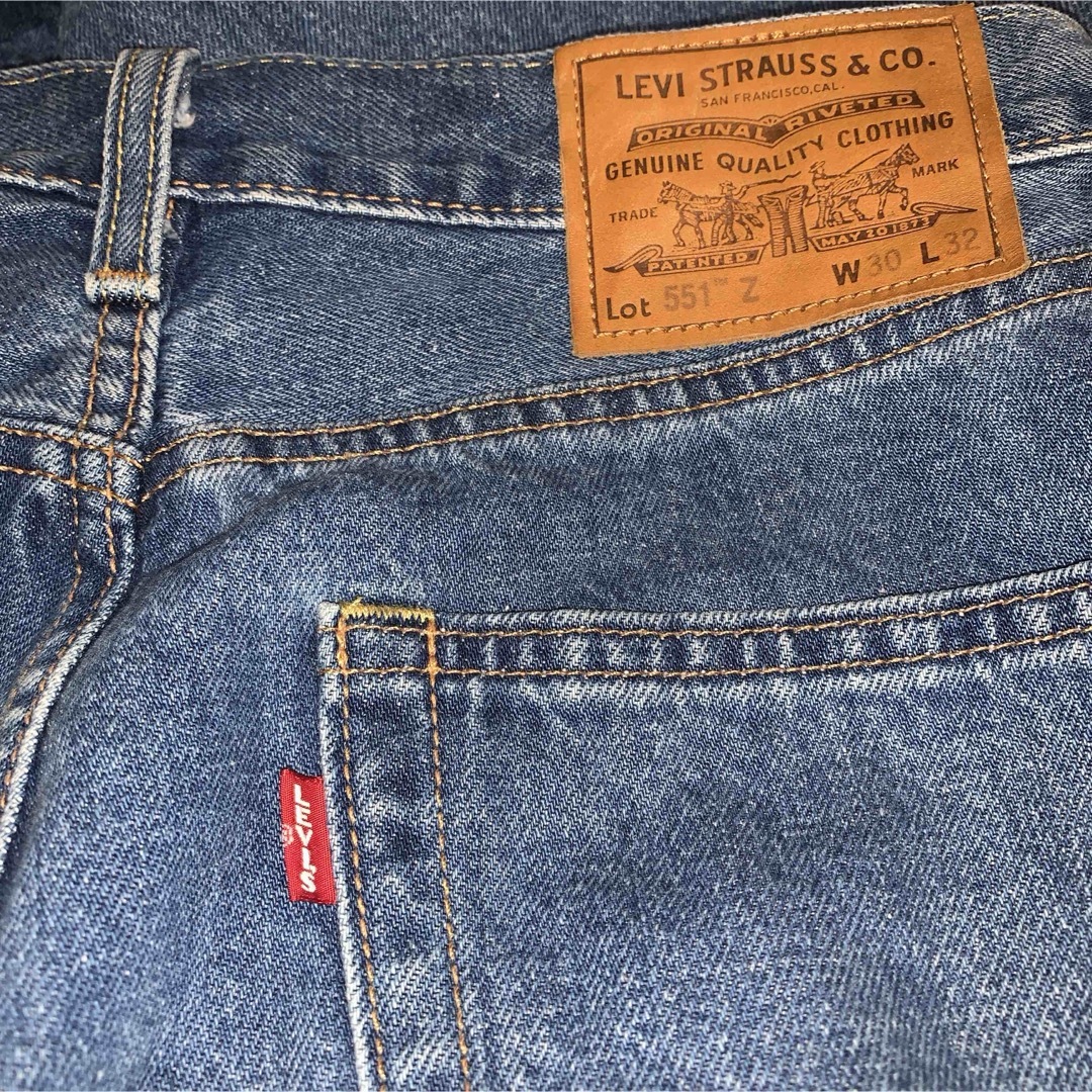 Levi's(リーバイス)のLEVI'S PREMIUM リーバイス ストレートデニム 551Z ビッグE メンズのパンツ(デニム/ジーンズ)の商品写真