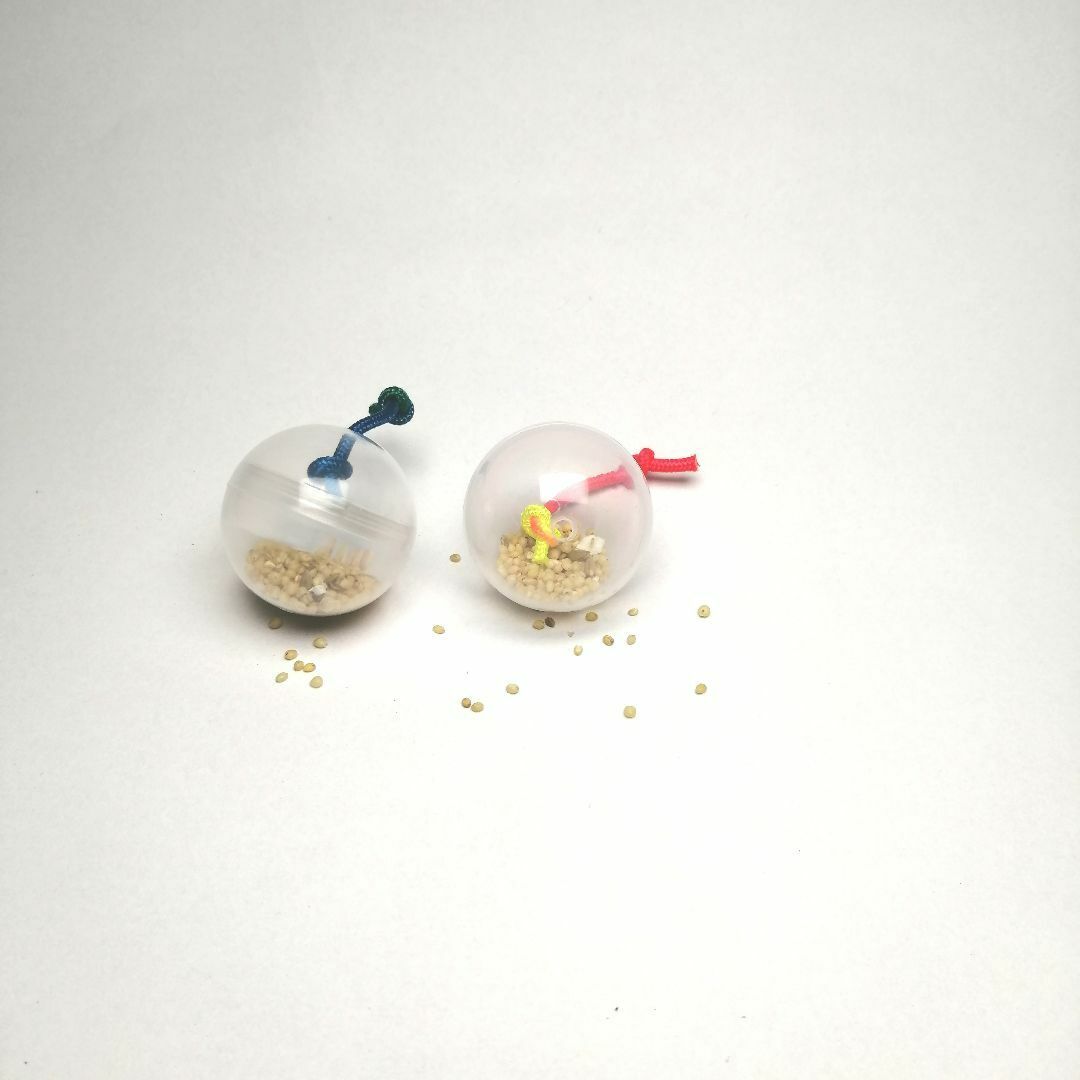 バードトイ　インコ　おもちゃ　フォージングボール(3 mm穴)　ひも付き2個 その他のペット用品(鳥)の商品写真