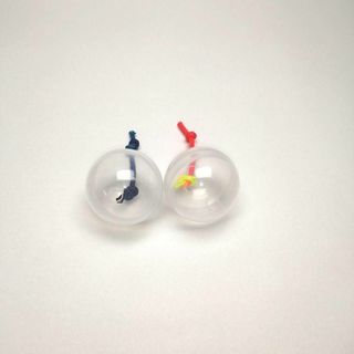 バードトイ　インコ　おもちゃ　フォージングボール(5 mm穴)　ひも付き2個(鳥)