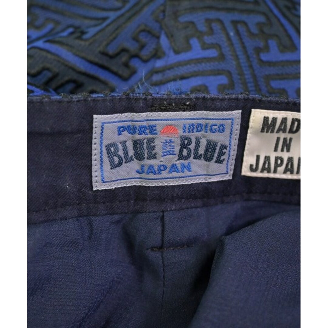 BLUE BLUE(ブルーブルー)のBLUE BLUE ブルーブルー ショートパンツ 2(M位) カーキx青(総柄) 【古着】【中古】 メンズのパンツ(ショートパンツ)の商品写真