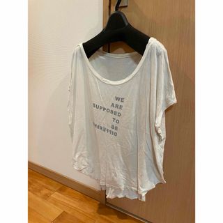 ローズバッド(ROSE BUD)の数回着用　ROSEBUD ロゴ　カットソー　Tシャツ(Tシャツ(半袖/袖なし))