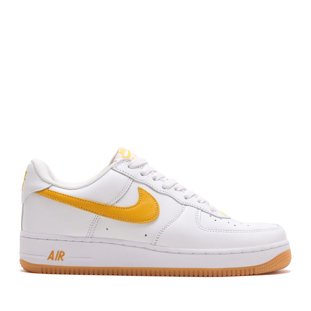 NIKE(ナイキ)のNIKEAIR FORCE1  UNIVERSITY GOLD 27㎝ メンズの靴/シューズ(スニーカー)の商品写真