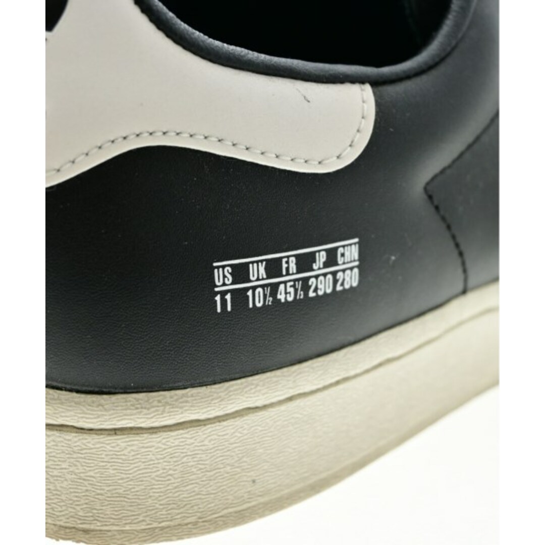 adidas(アディダス)のadidas アディダス スニーカー 29cm 黒x白 【古着】【中古】 メンズの靴/シューズ(スニーカー)の商品写真