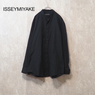 イッセイミヤケ(ISSEY MIYAKE)のISSEY MIYAKE 2014年AWブラック比翼仕立てノーカラーシャツ(シャツ)