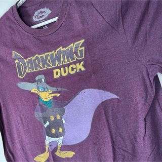 ディズニー(Disney)の【新品】ディズニーTシャツメンズM ダークウイングダック【ビンテージ風激レア】(Tシャツ/カットソー(半袖/袖なし))