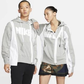 サカイ(sacai)のSacai ×NIKE パーカー　希少XXL(パーカー)