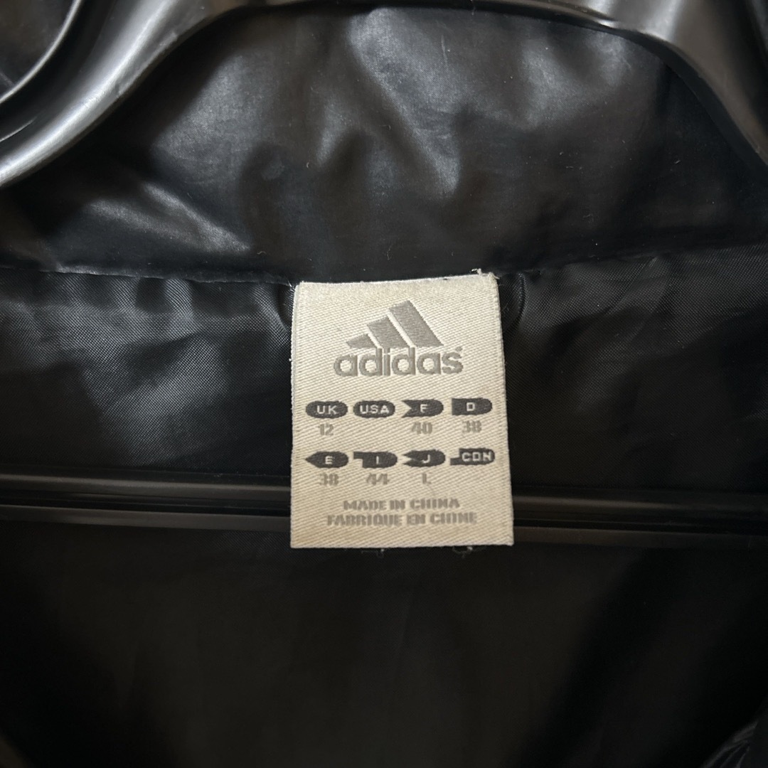 adidas(アディダス)のレディース　adidas ダウンジャケット レディースのジャケット/アウター(ダウンジャケット)の商品写真