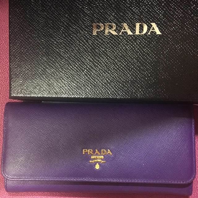 PRADA(プラダ)のプラダ 長財布 (値下げしました) レディースのファッション小物(財布)の商品写真